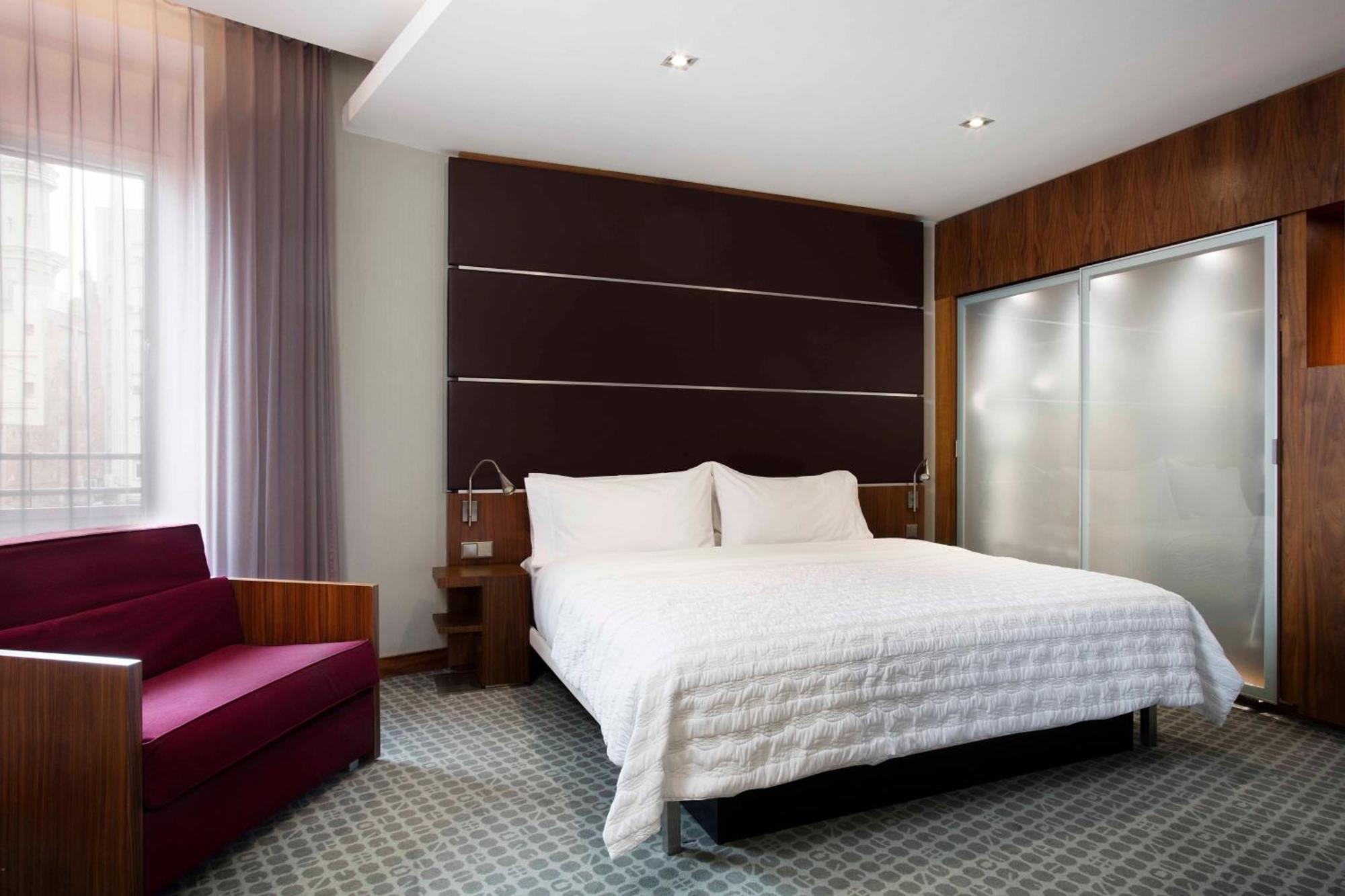 Le Meridien Барселона Екстер'єр фото